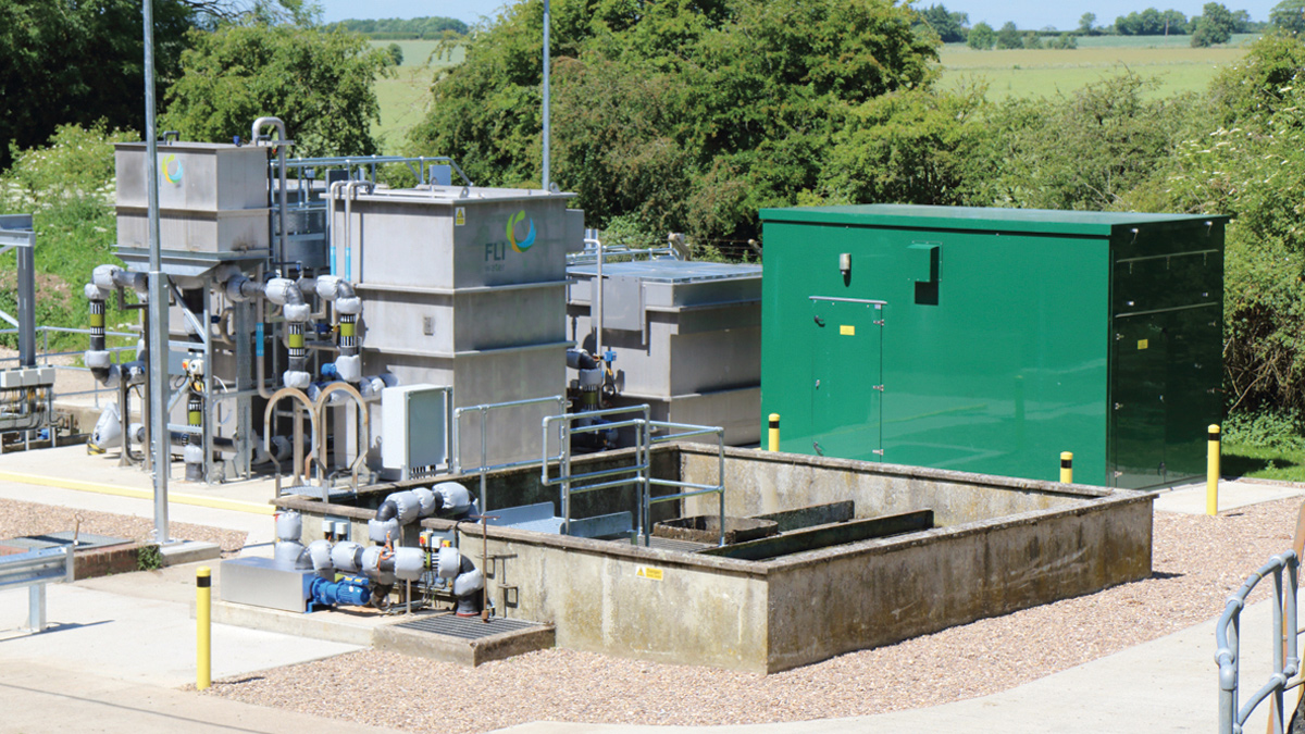 Tertiary treatment plant MCC kiosk - Courtesy of FLI Water