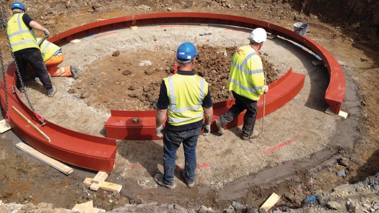 Setting of the cutting shoe - Courtesy of NMCNomenca Ltd (now Galliford Try)