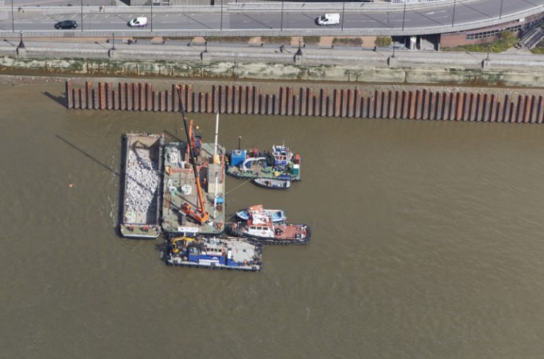 Installation of scour protection for Blackfriars Pier - Courtesy of Tideway
