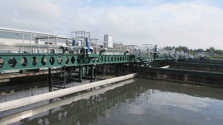 Oldham WwTW - New primary settlement tank (PST) scraper bridges - Courtesy of United Utilities