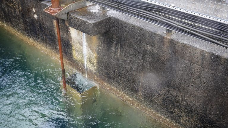 Bolton Hill WTW: Existing RGF Filter in service prior to the refurbishment works - Courtesy of Stonbury