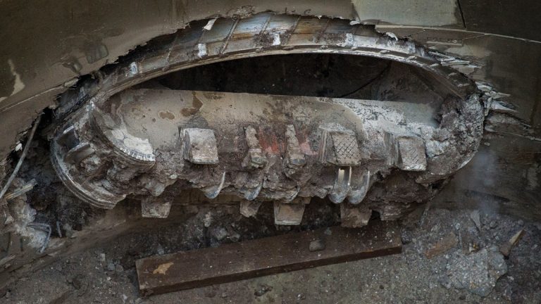 TBM breakthough - Courtesy of SW/SNS Photography