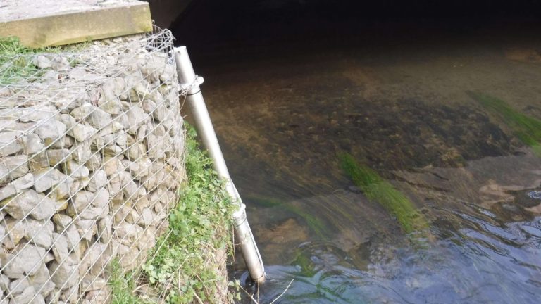 Figure 3: Installation of a sonde unit - Courtesy of IETG