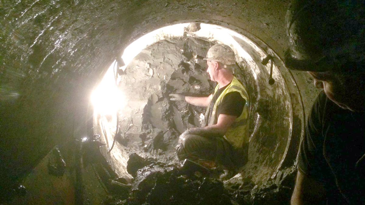 At the dig face of an open face shield where obstructions if encountered were easily accessible - Courtesy of Dawson WAM