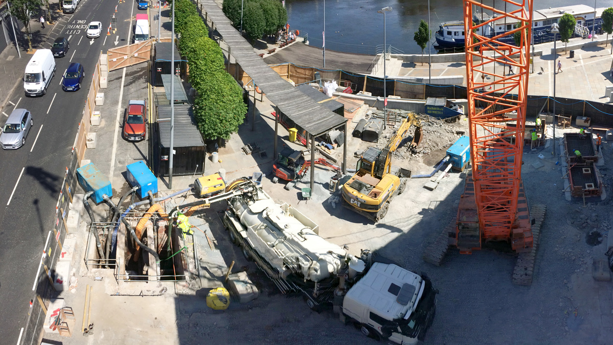 Refurbishment of the chamber on the Oxford Street trunk sewer in the bus lane of the Belfast Rapid Transit project - Courtesy of Dawson WAM