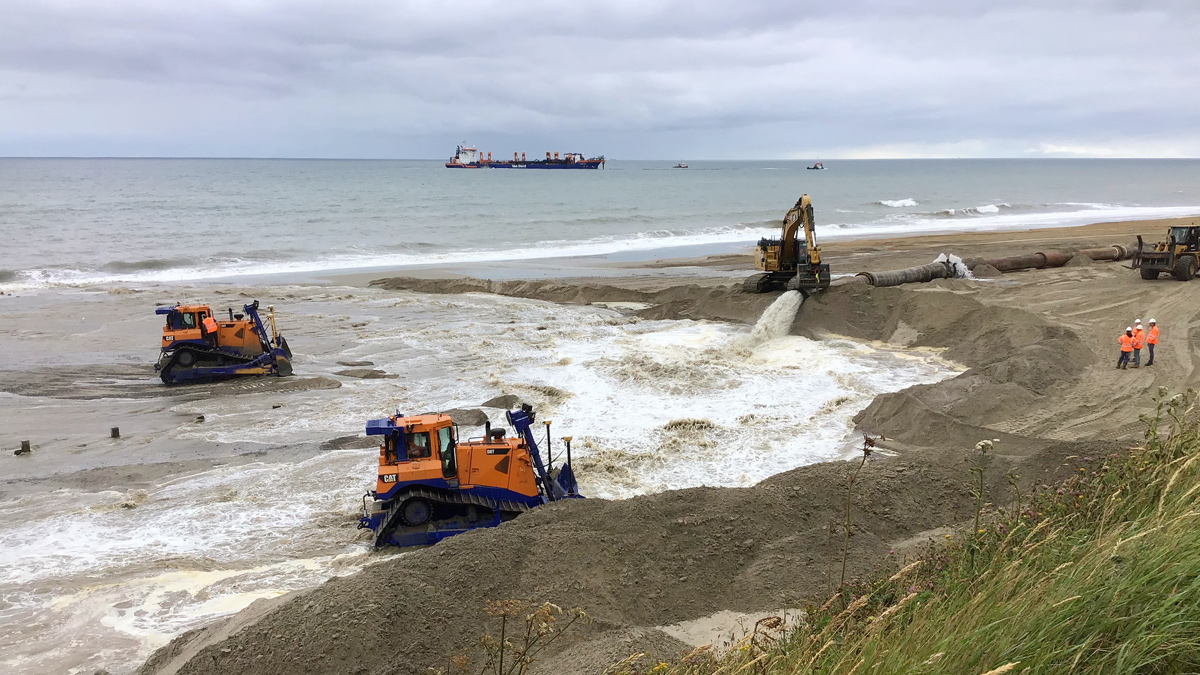 Sandscaping commences - Courtesy of Royal HaskoningDHV