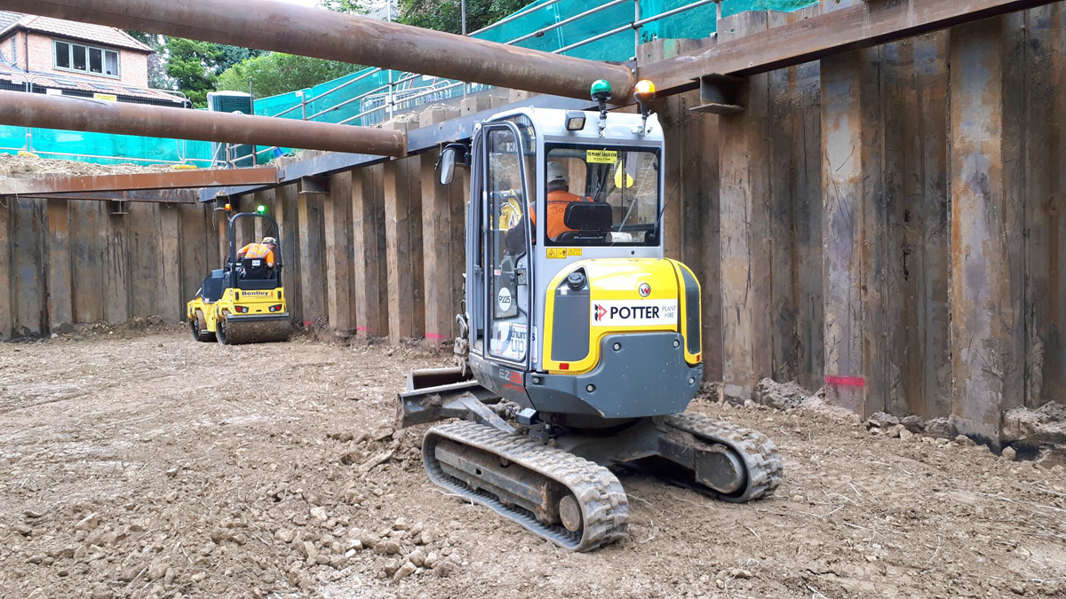 Tank construction within sheet pile cofferdam - Courtesy of MMB
