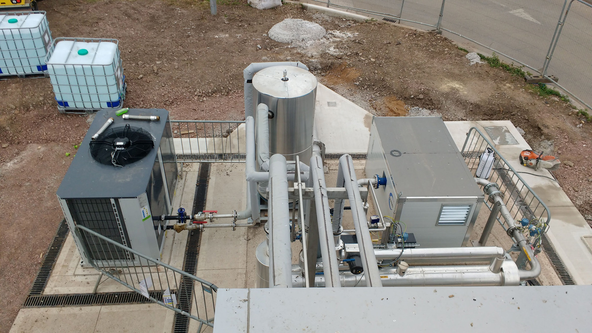 Chiller and gas booster - Courtesy of Galliford Try