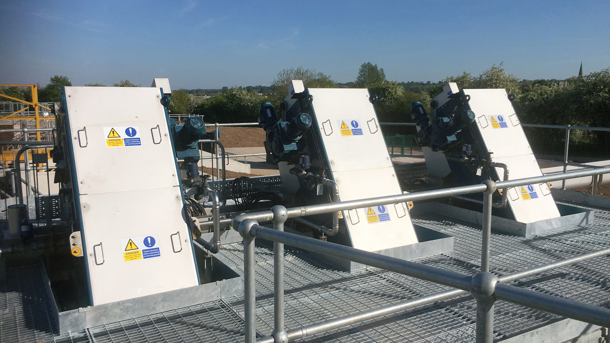 Inlet screen installation - Courtesy of MWH Treatment