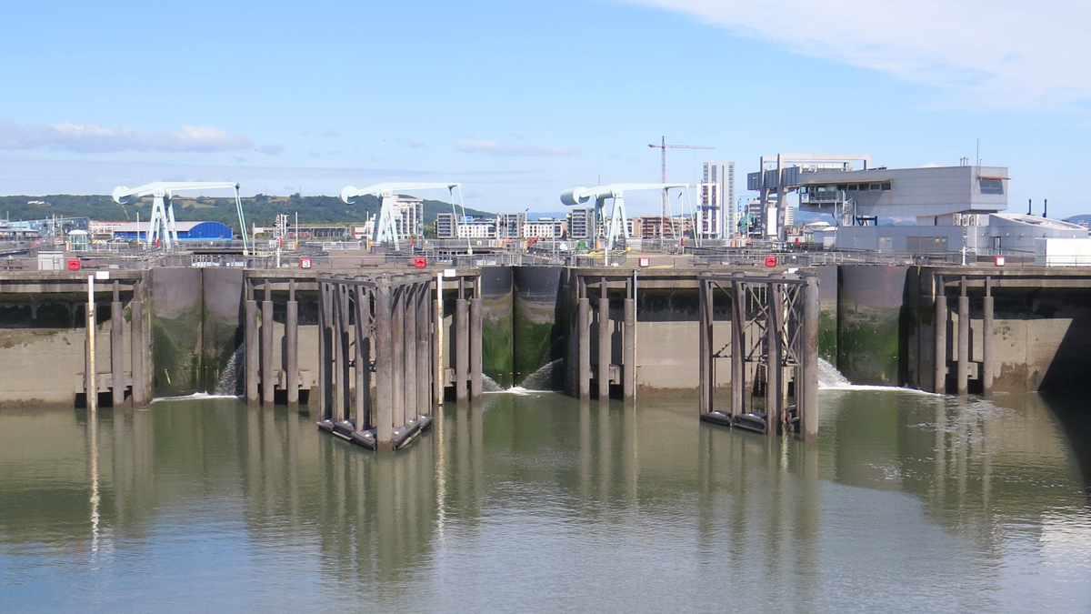 View of the three locks and bascule bridges where Technocover’s special emergency hatches provide 2-way access to the below plant gallery