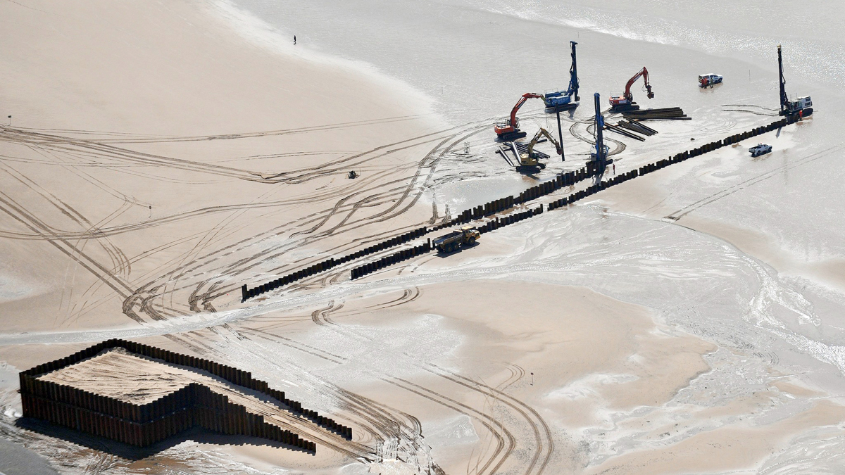 Cofferdam construction - Courtesy of United Utilities