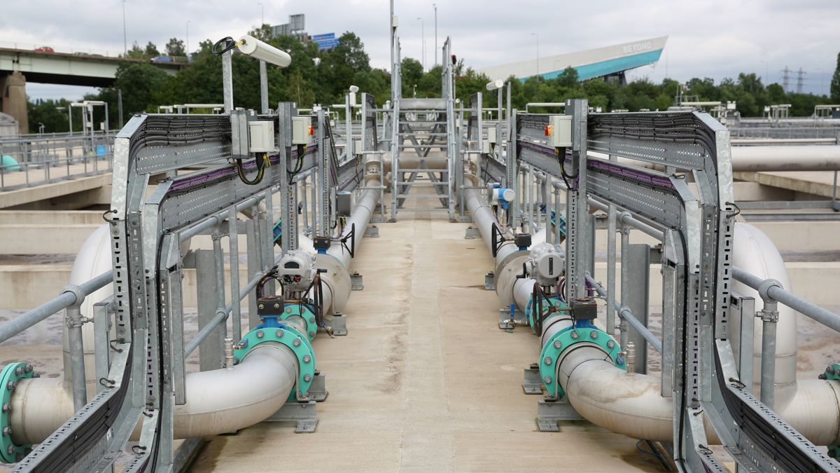 Typical air delivery pipework and control valve arrangement - Courtesy of United Utilities