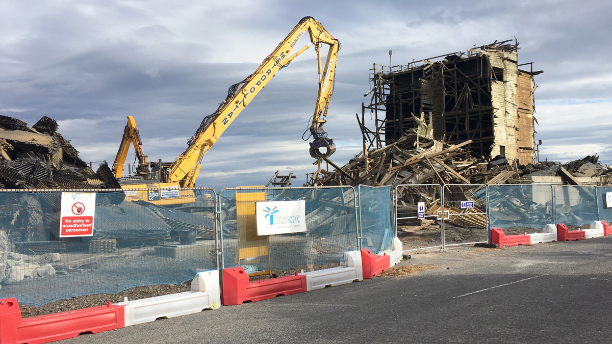 Bran Sands cooling tower demolition - Courtesy of Interserve Construction