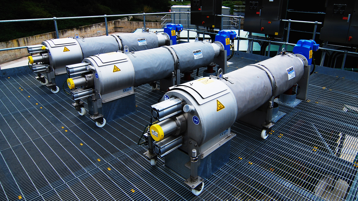 Huber Technologies Strainpress installation - Courtesy of Galliford Try