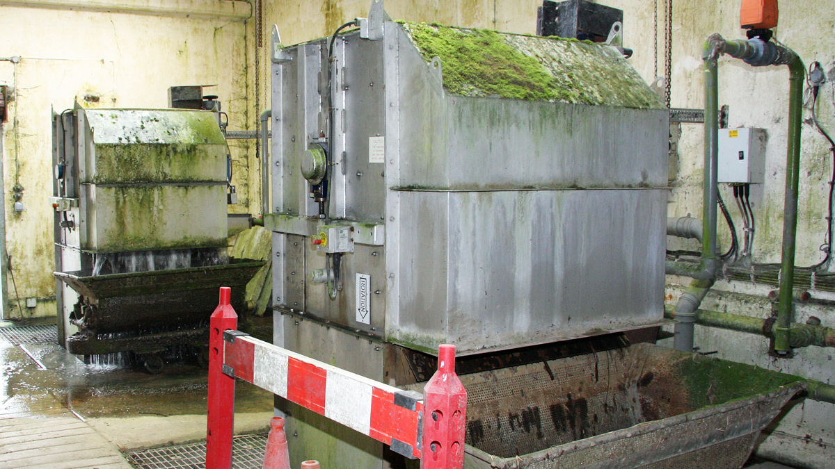 Existing rotary bandscreens - Courtesy of NWG