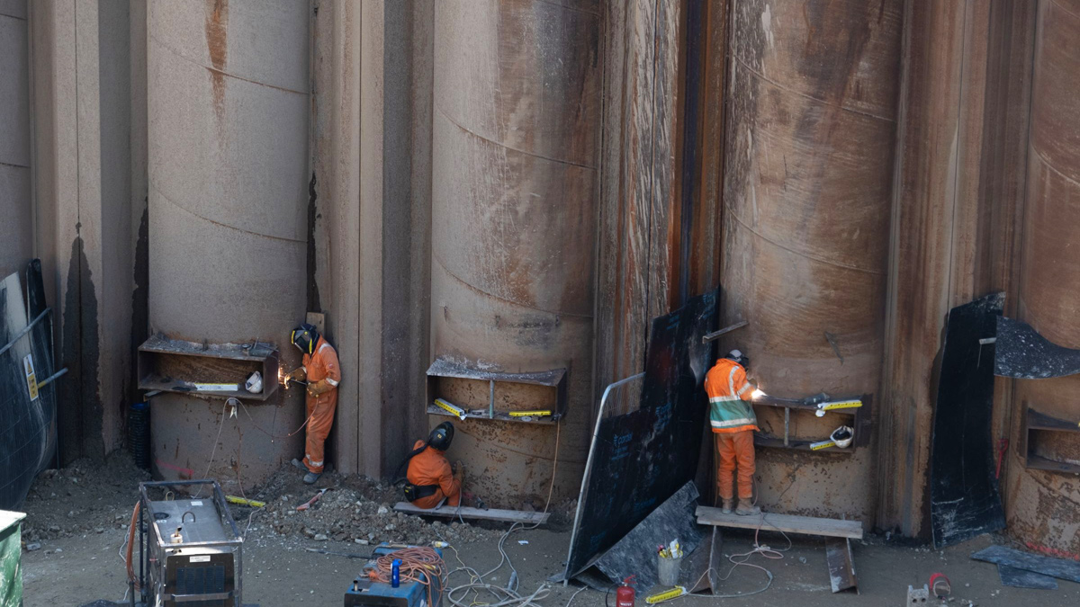 Ship impact beam installation at BLABF combi-wall - Courtesy of FLO JV