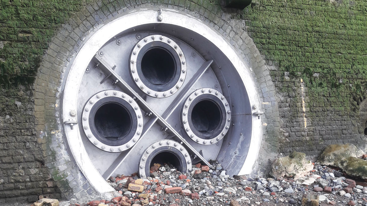 Tideflex valve installed by TWUL - Courtesy of J Murphy & Sons