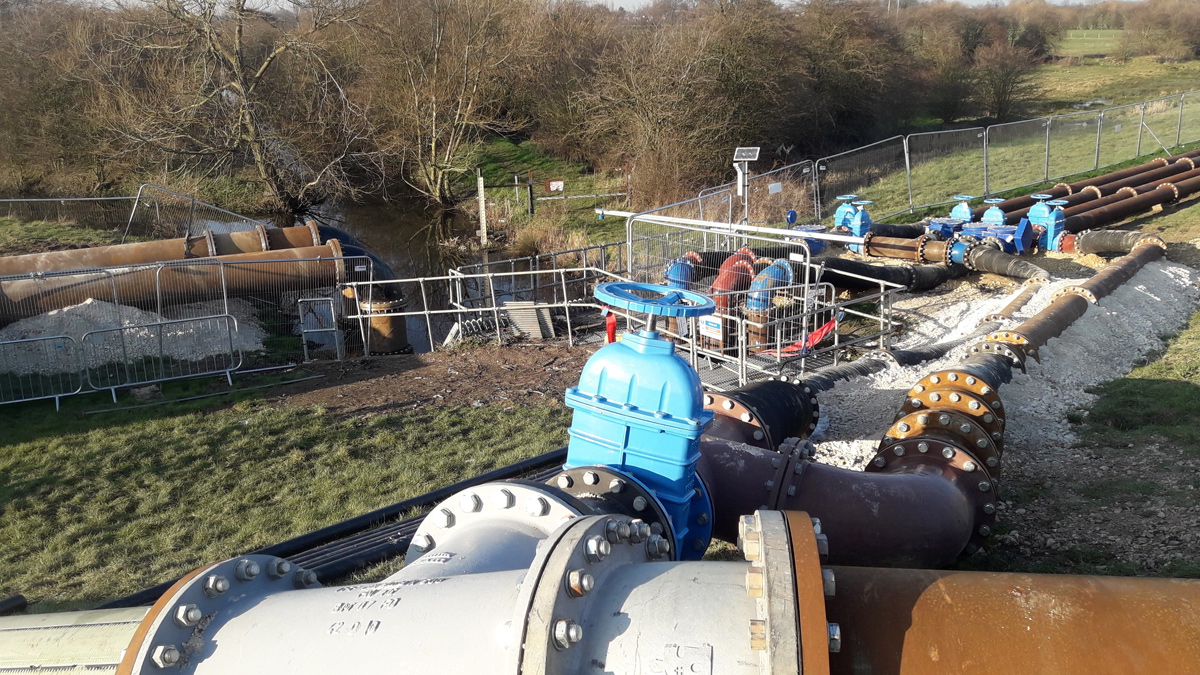 Temporary over pumping set-up by Selwood Pumps, one of the key suppliers for the project - Courtesy of JBA Bentley
