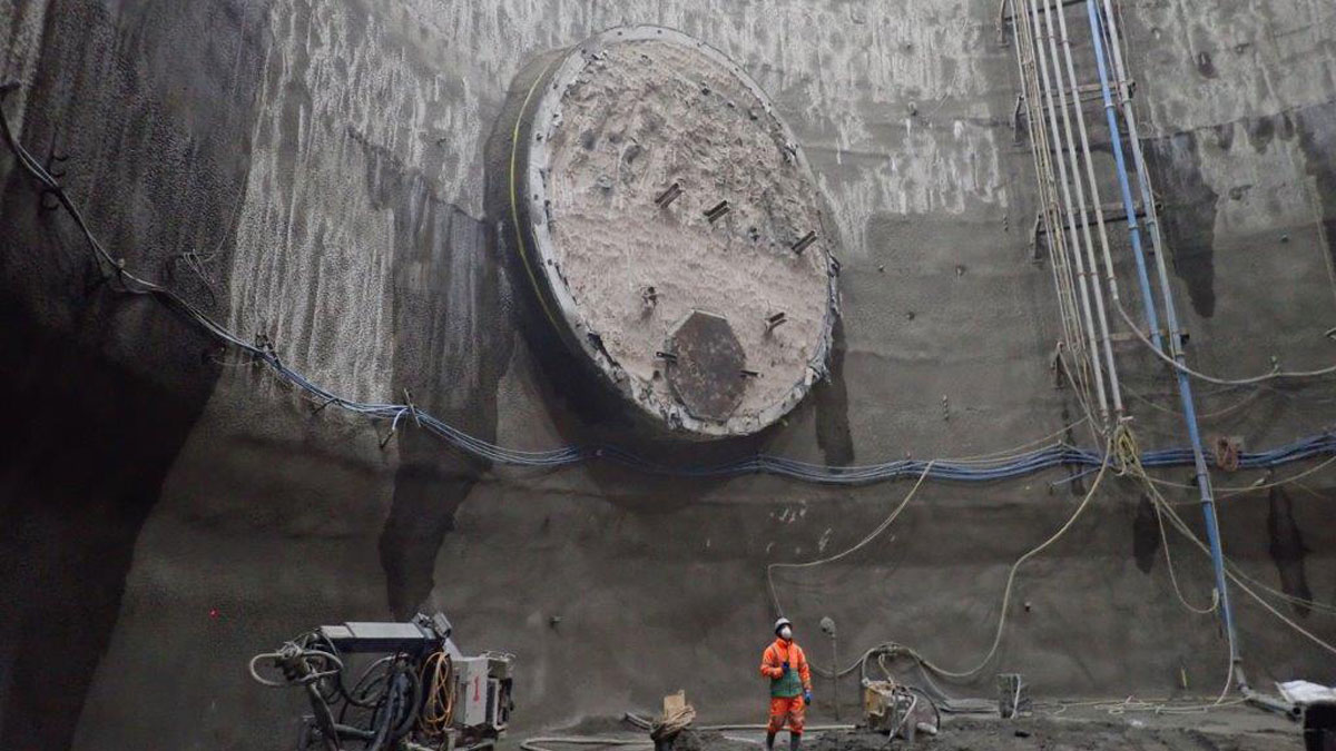 Exposed foam concrete in main tunnel and tapered base slab excavation - Courtesy of FLO JV/Tideway