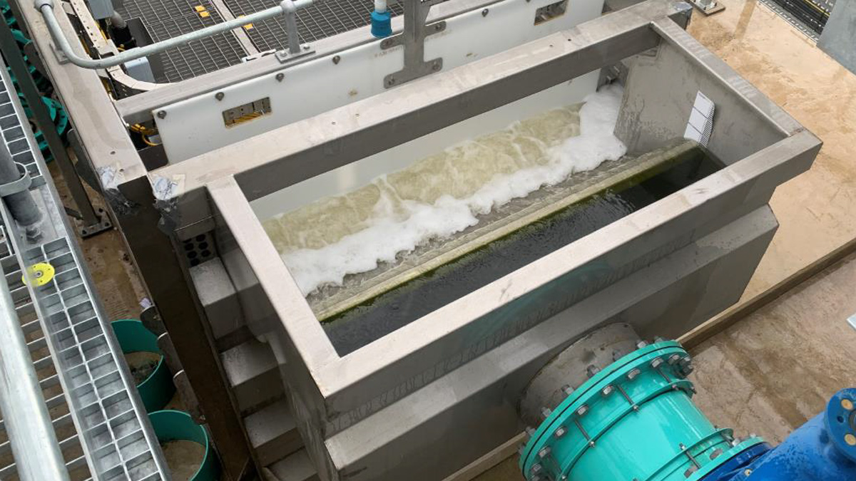 Mecana tertiary filter in operation - Courtesy of United Utilities