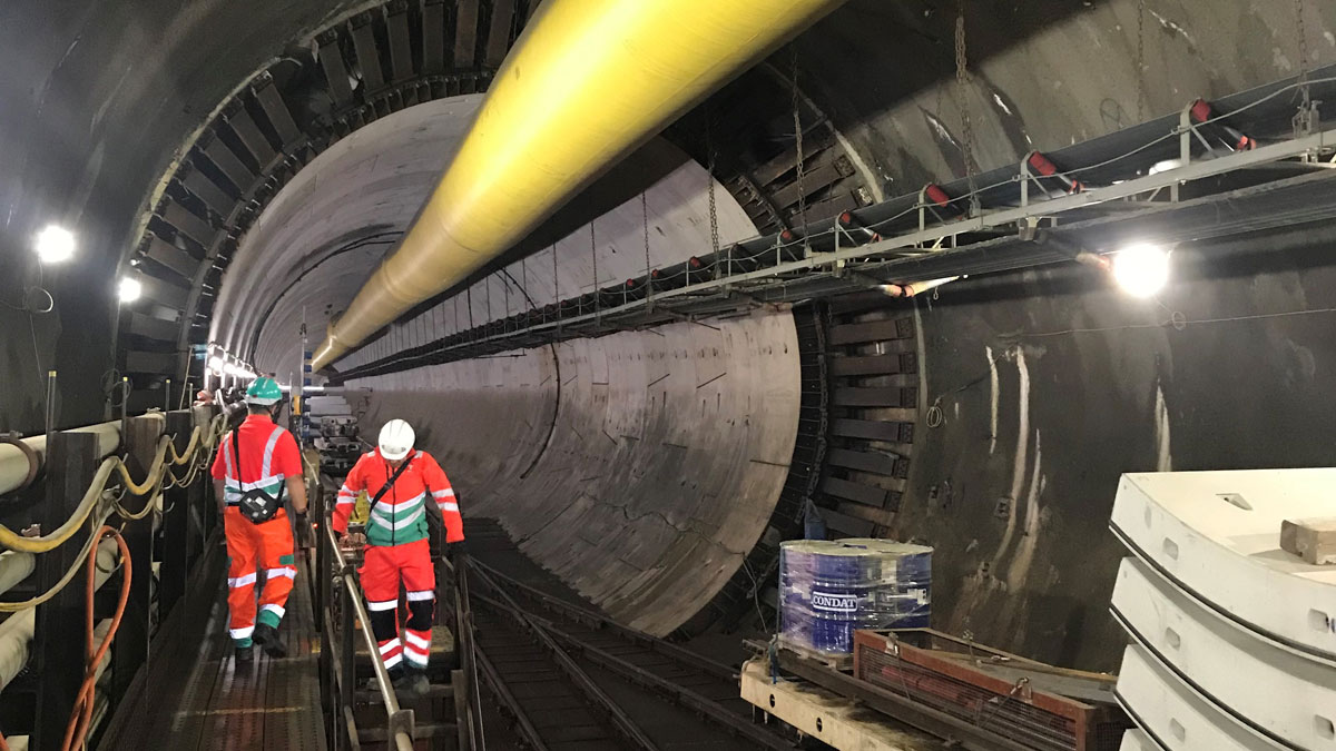 TBM frame at the Kirtling Street shaft - Courtesy of AECOM