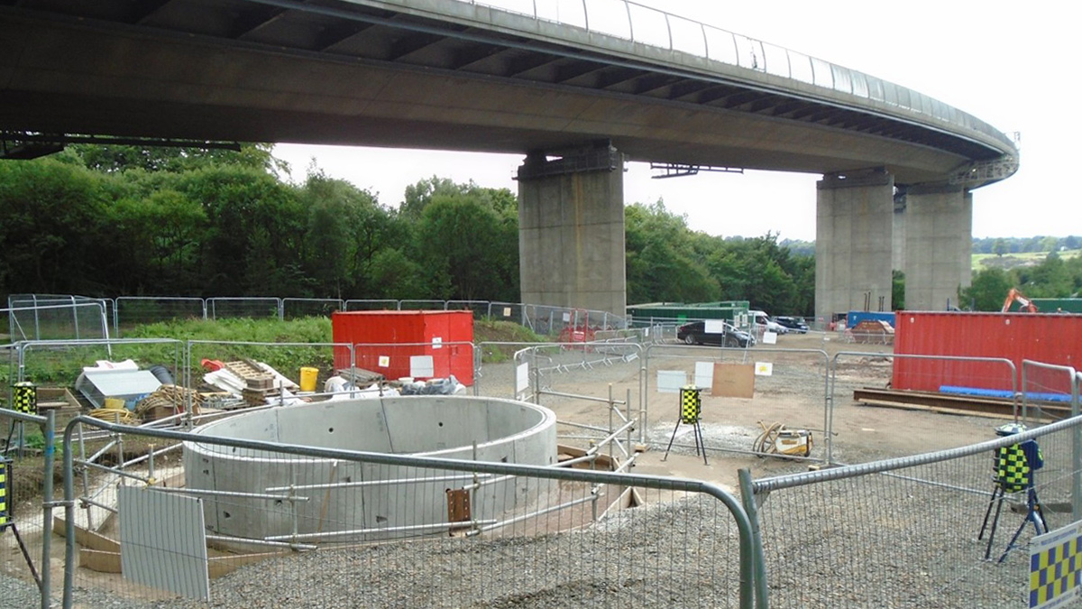 Figure 5: Groundwater control pumping & recharge system close to bridge piers, Glasgow - Courtesy of OGI Groundwater Specialists
