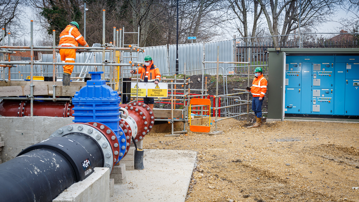 Temporary pumping station in operation - Courtesy of Esh-Stantec JV