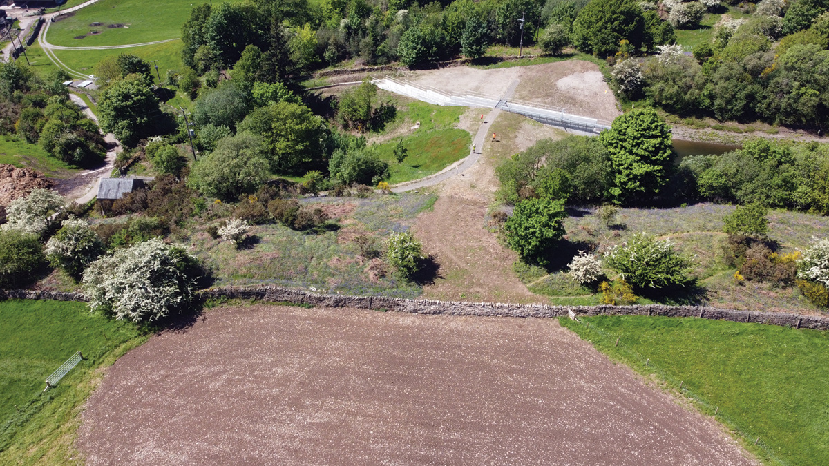 Design and construction of a new concrete outlet and spillway