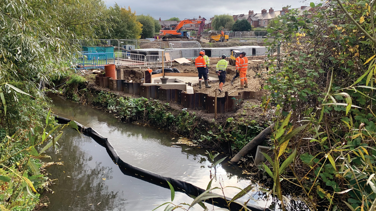 Cofferdam and silt curtain - Courtesy of Galliford Try